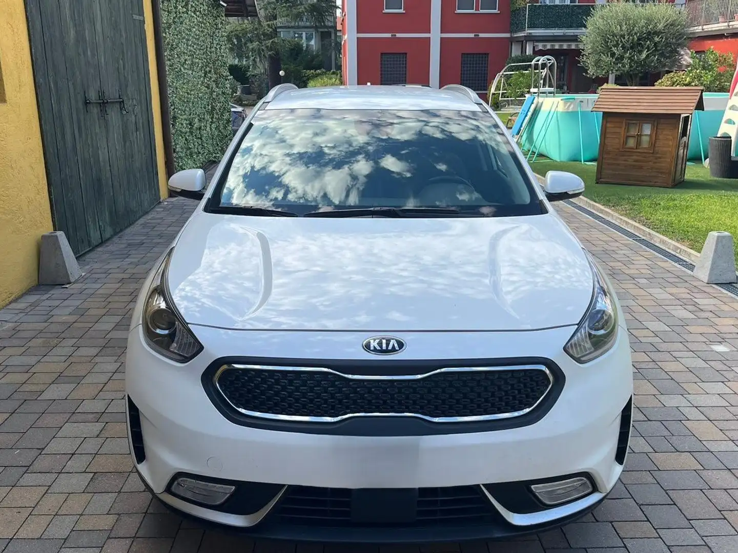 Kia Niro Niro I 2017 1.6 gdi hev Energy dct Biały - 1