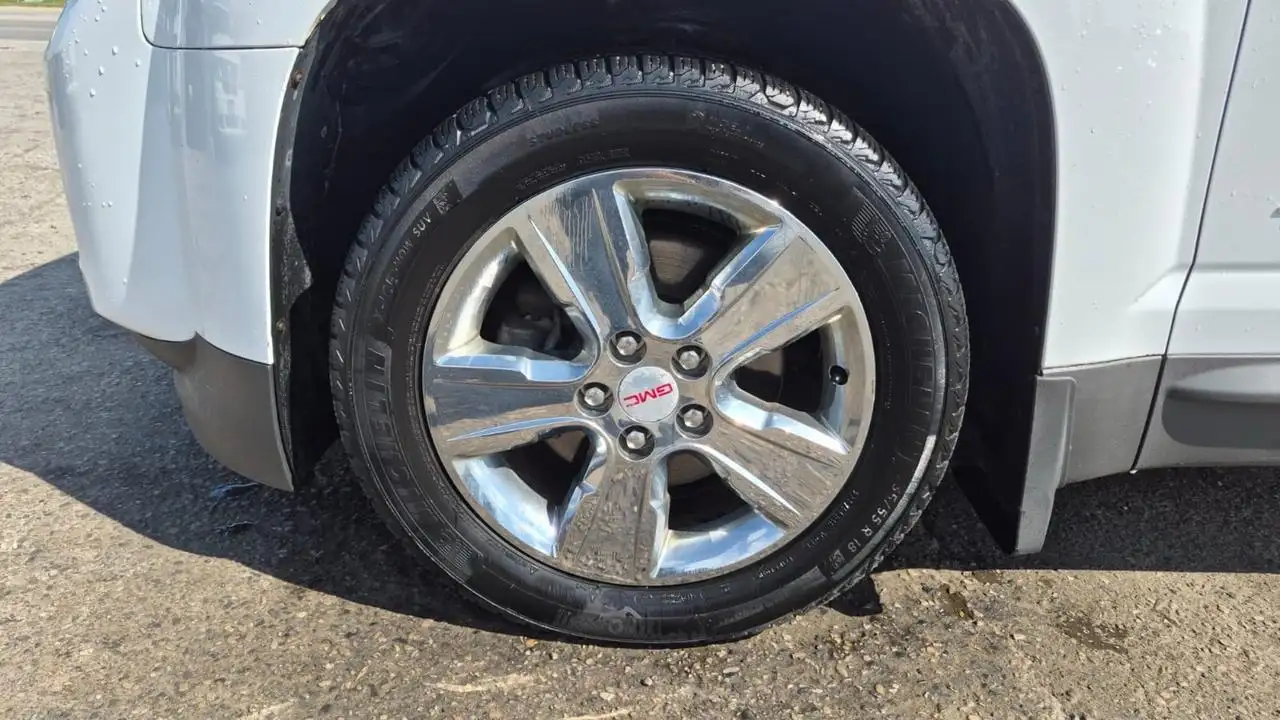 GMC Terrain photo GMC Terrain