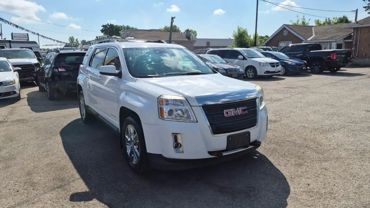GMC Terrain photo GMC Terrain