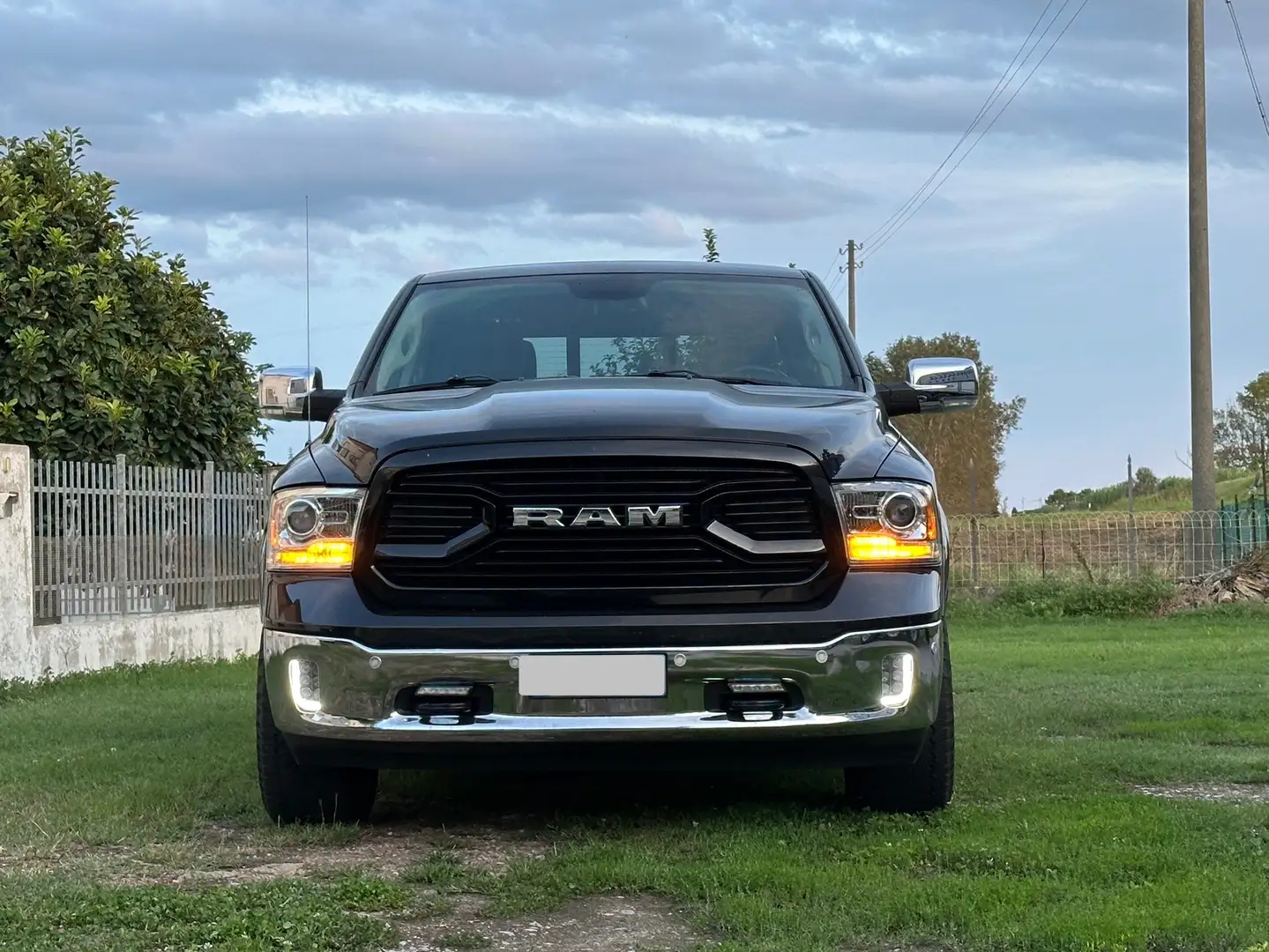 RAM 1500 Laramie - 2