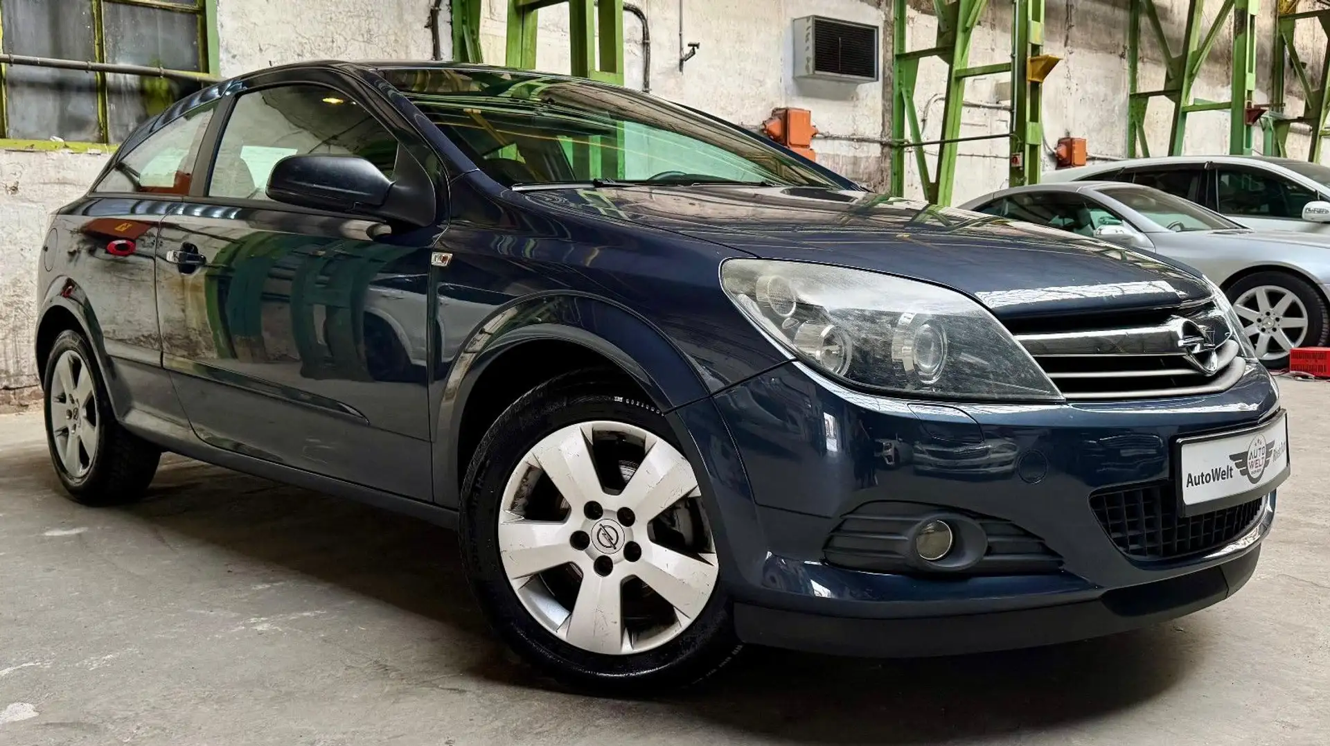 Opel Astra H GTC Innovation 1,6 Klima - 1