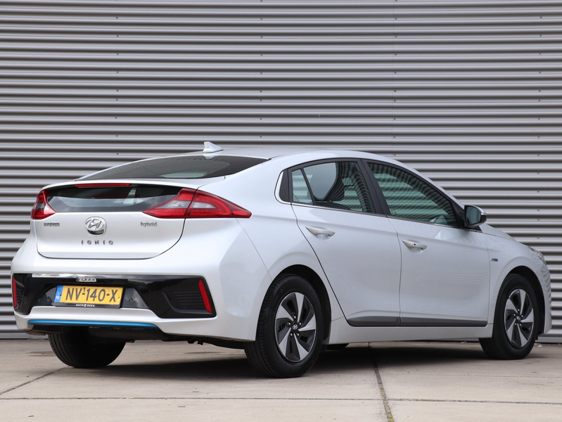Hyundai IONIQ 1.6 GDi Comfort Automaat *Navigatie*Infinity-audio — photo 2
