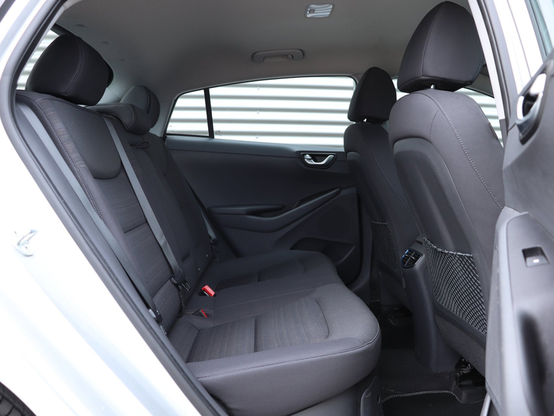 Hyundai IONIQ 1.6 GDi Comfort Automaat *Navigatie*Infinity-audio — photo 9