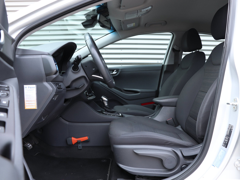 Hyundai IONIQ 1.6 GDi Comfort Automaat *Navigatie*Infinity-audio — photo 5