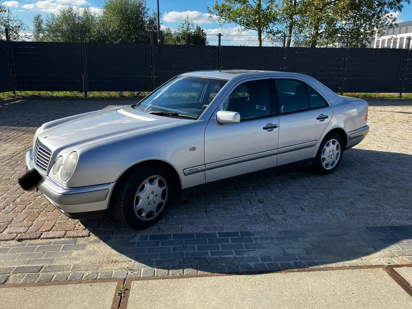 Mercedes-Benz 320 320 Classic Срібний - 1