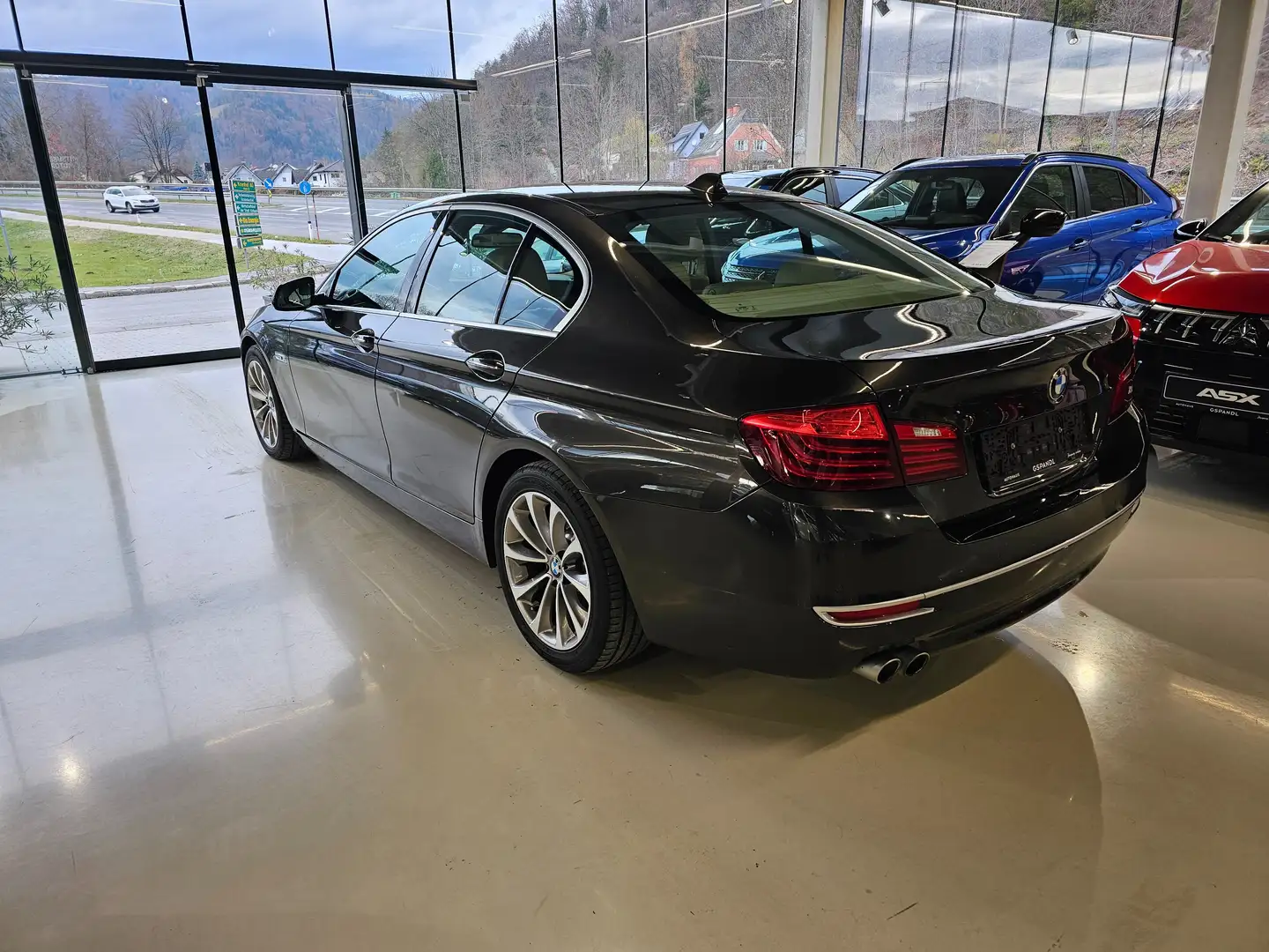 BMW 518 518 d Österreich-Paket Aut. Grau - 2