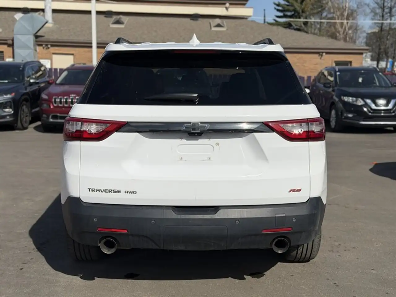 Chevrolet Traverse снимка Chevrolet Traverse