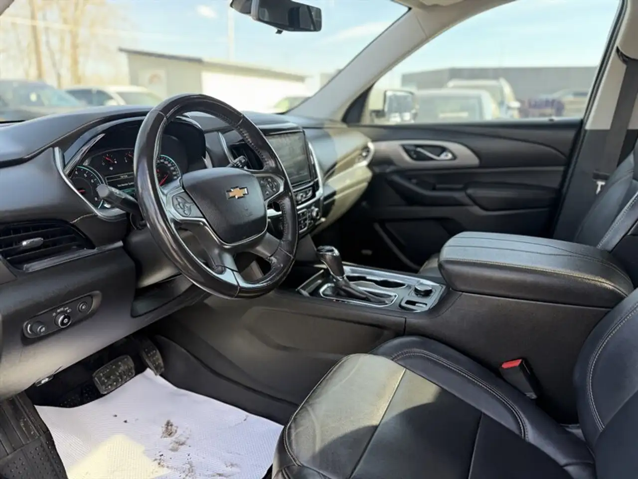 Chevrolet Traverse снимка Chevrolet Traverse