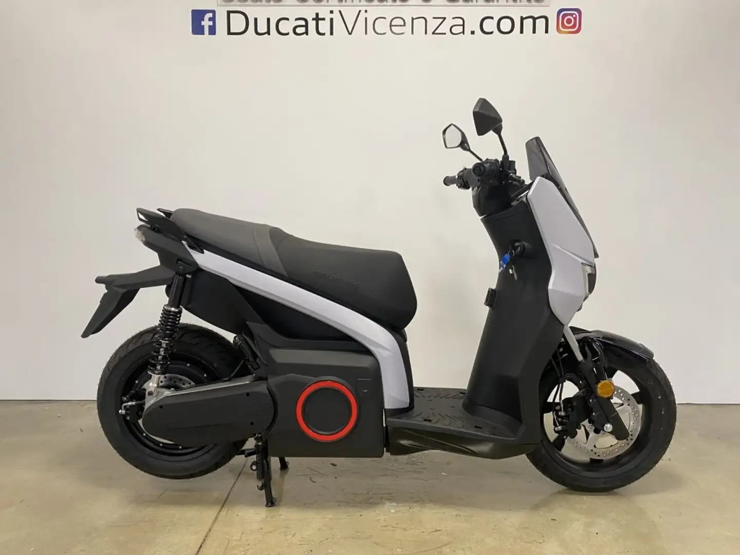 SEAT Other mo eScooter 125 White R9kW Wit - 1