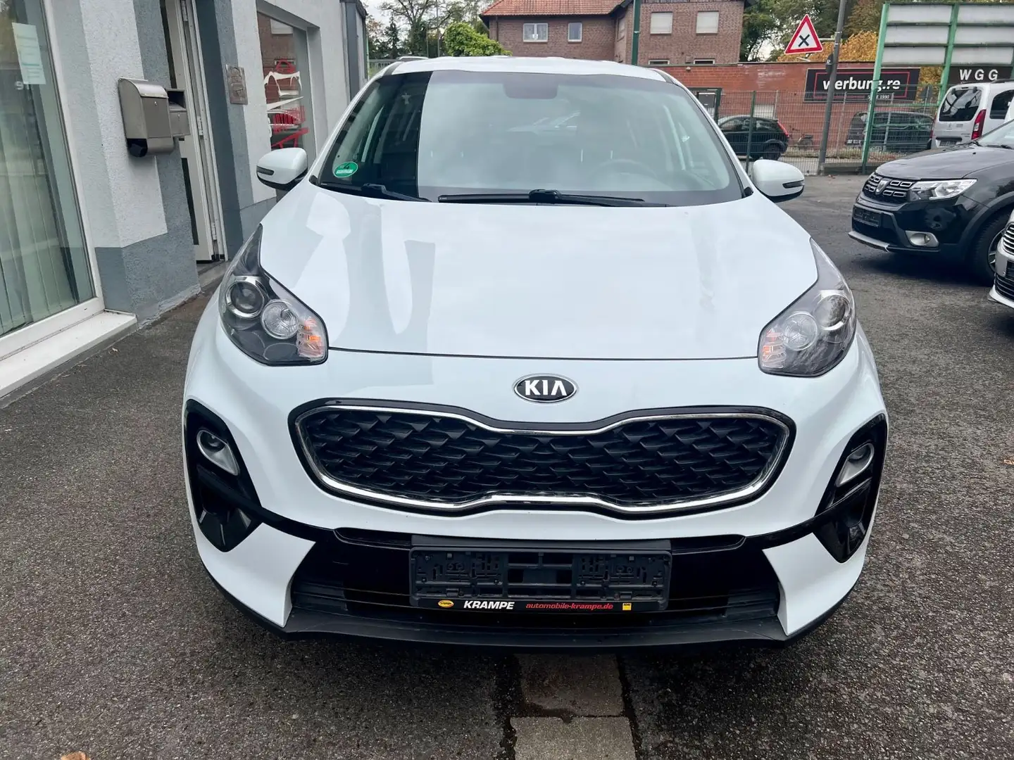 Kia Sportage 1.6 CRDi Vision"Automatik"Kamera"Navi" Weiß - 2