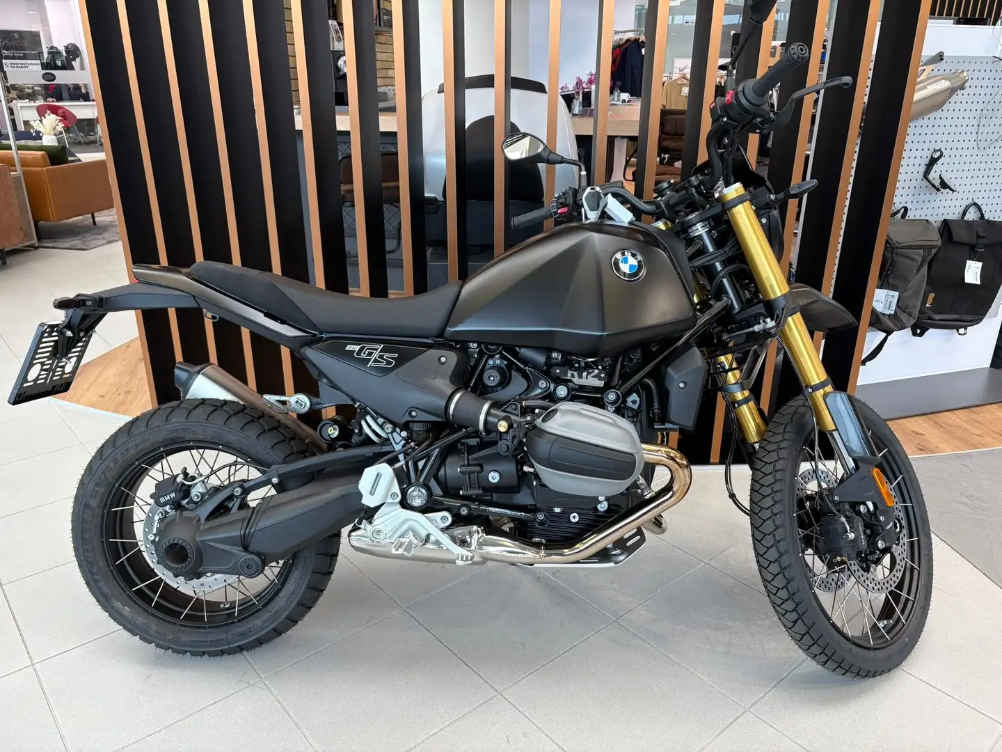 BMW R 12 G/S Negro - 1