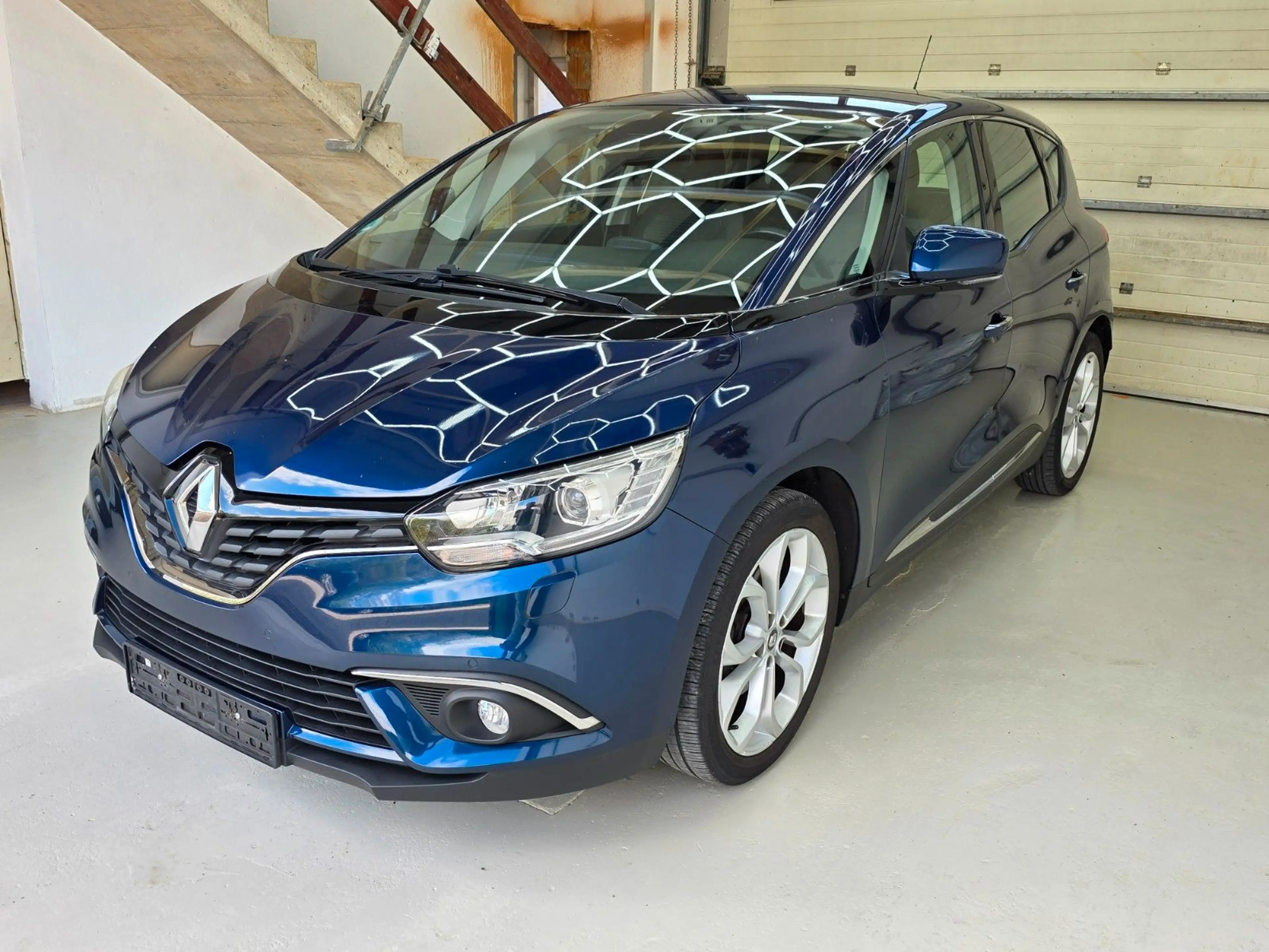 Renault Scenic IV Experience — photo 2