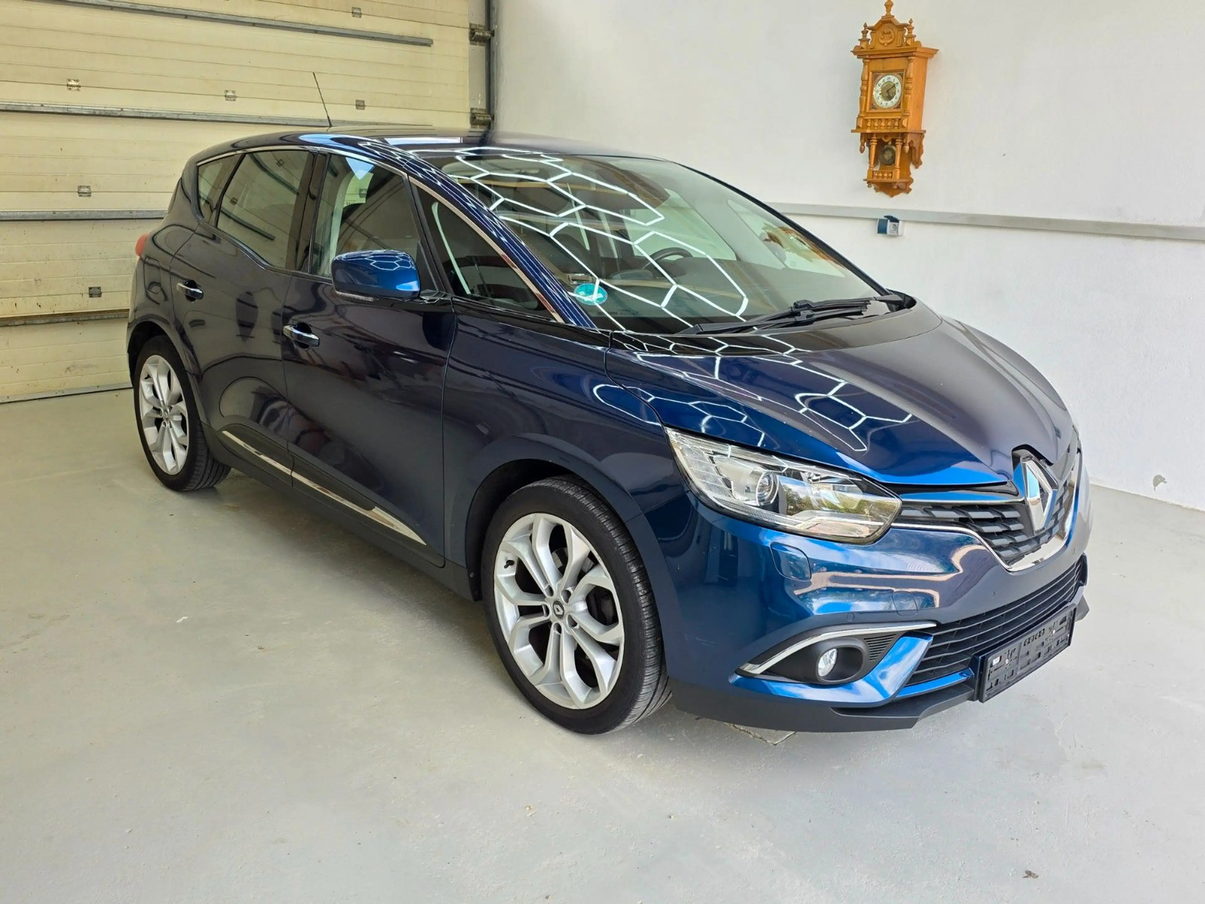Renault Scenic IV Experience — photo 3