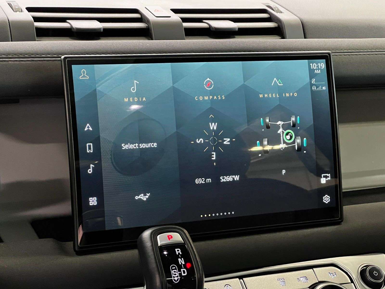 2022 Land Rover Defender 110 S AWD thumb 19