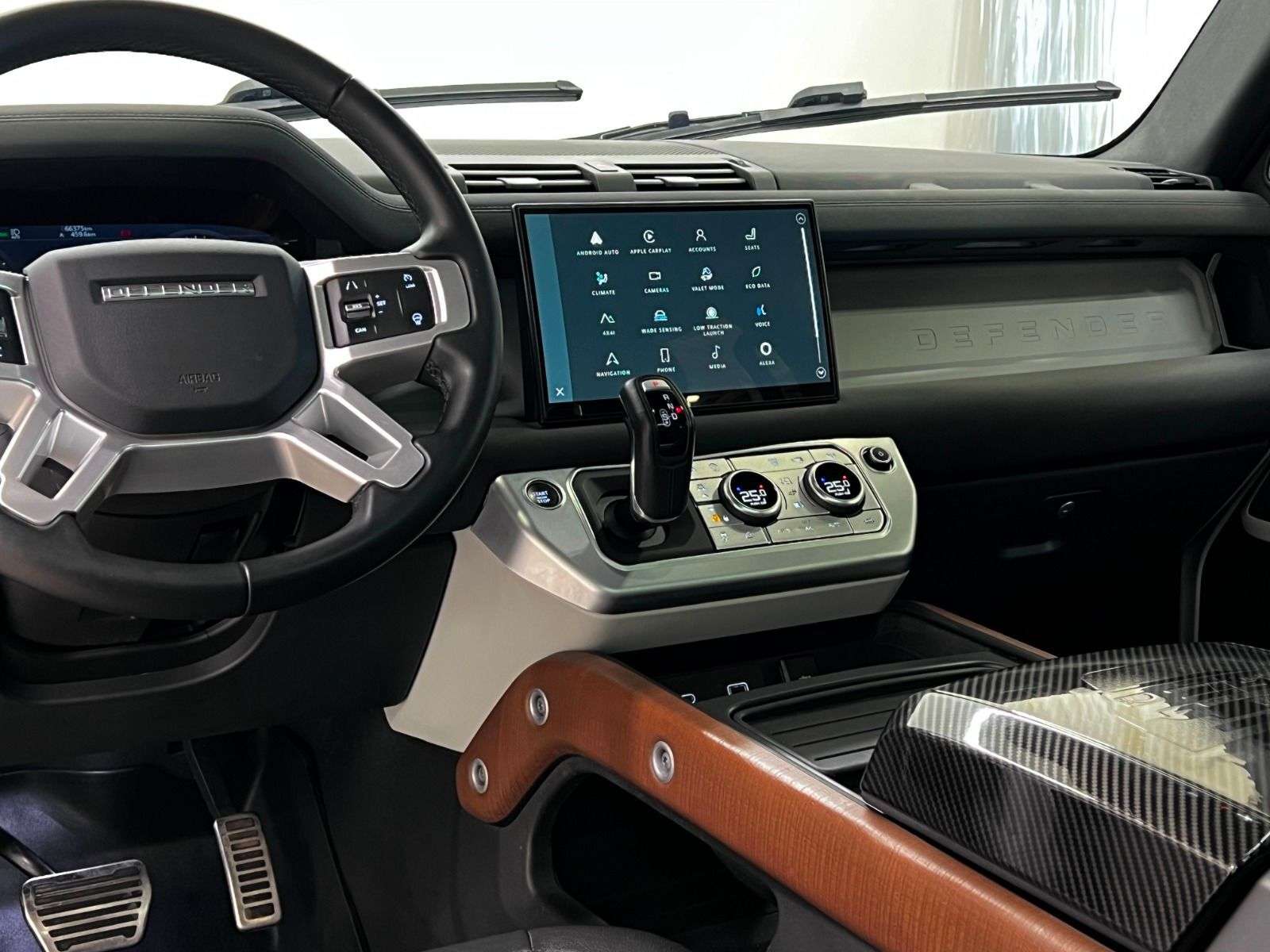 2022 Land Rover Defender 110 S AWD thumb 17