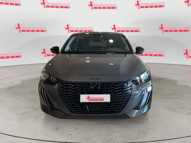 Peugeot 208 view 3