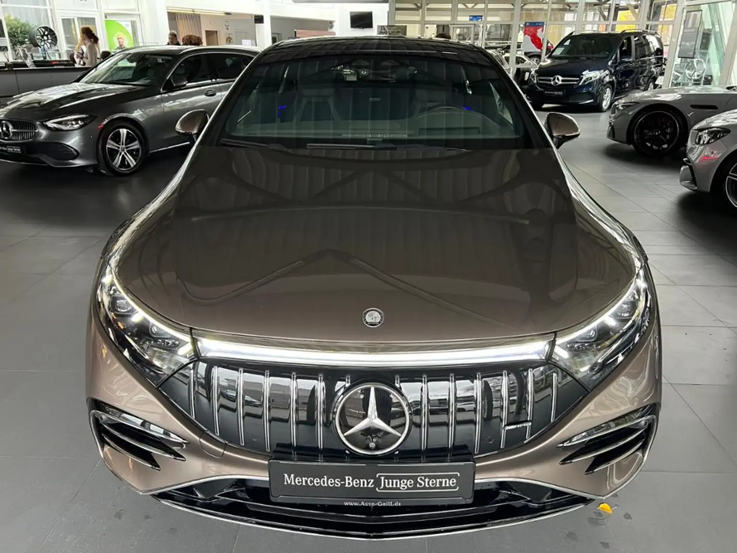 Mercedes-Benz EQS 53 4M+ AMG TV Hyperscreen AugmeHD RemoPark Bruin - 2