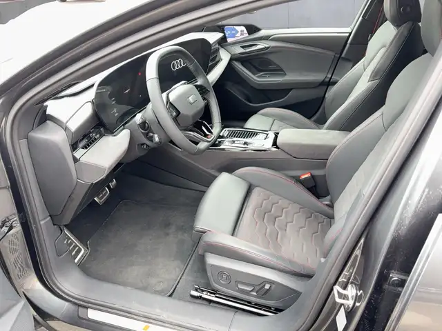 Audi E-Tron view 9
