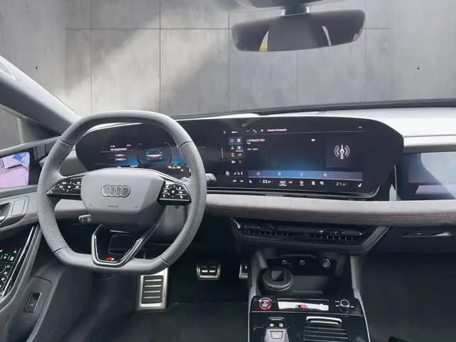 Audi E-Tron view 11
