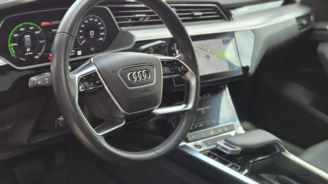 Audi e-tron снимка Audi e-tron
