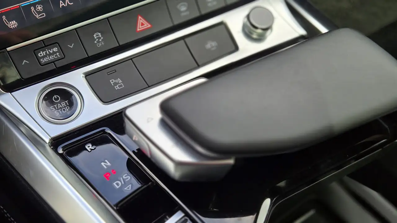 Audi e-tron снимка Audi e-tron