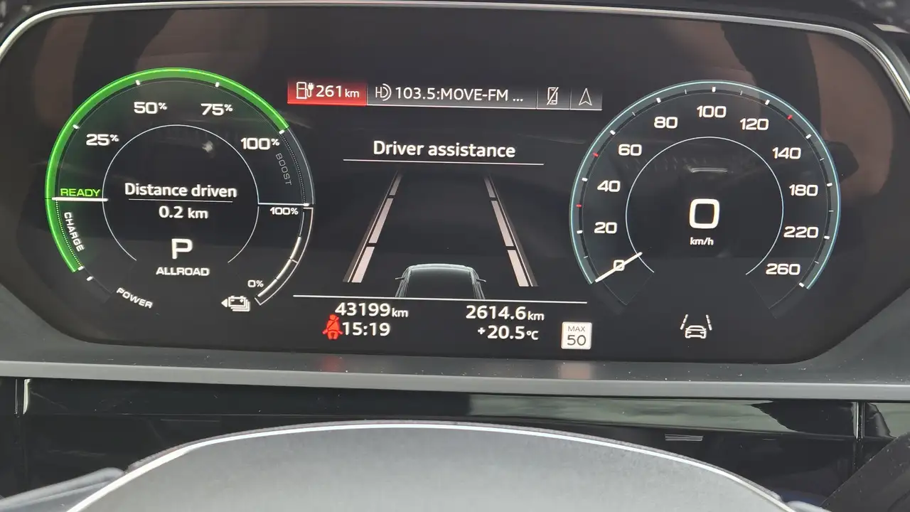 Audi e-tron снимка Audi e-tron
