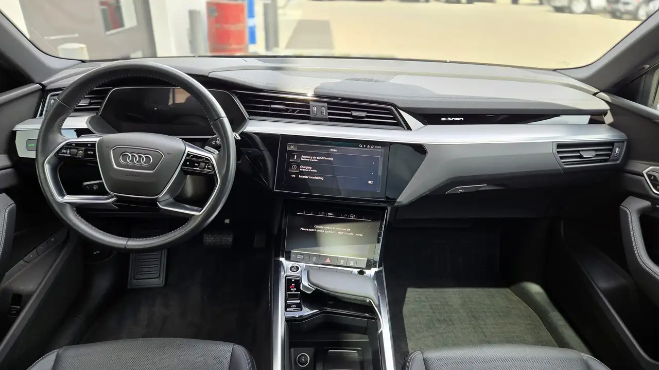 Audi e-tron снимка Audi e-tron