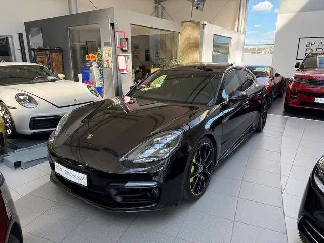 Porsche Panamera 4 E-Hybrid // Sport Design Paket // Sport AGA // Ansicht 1