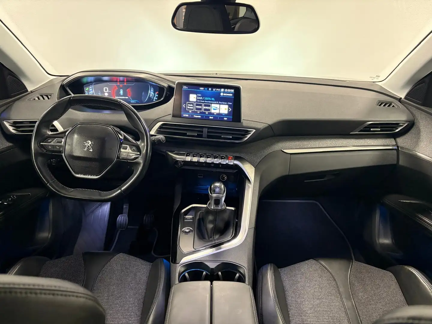 Peugeot 5008 1.2 PureTech Blue Lease Premium*7 Persoons*Camera* Grijs - 2
