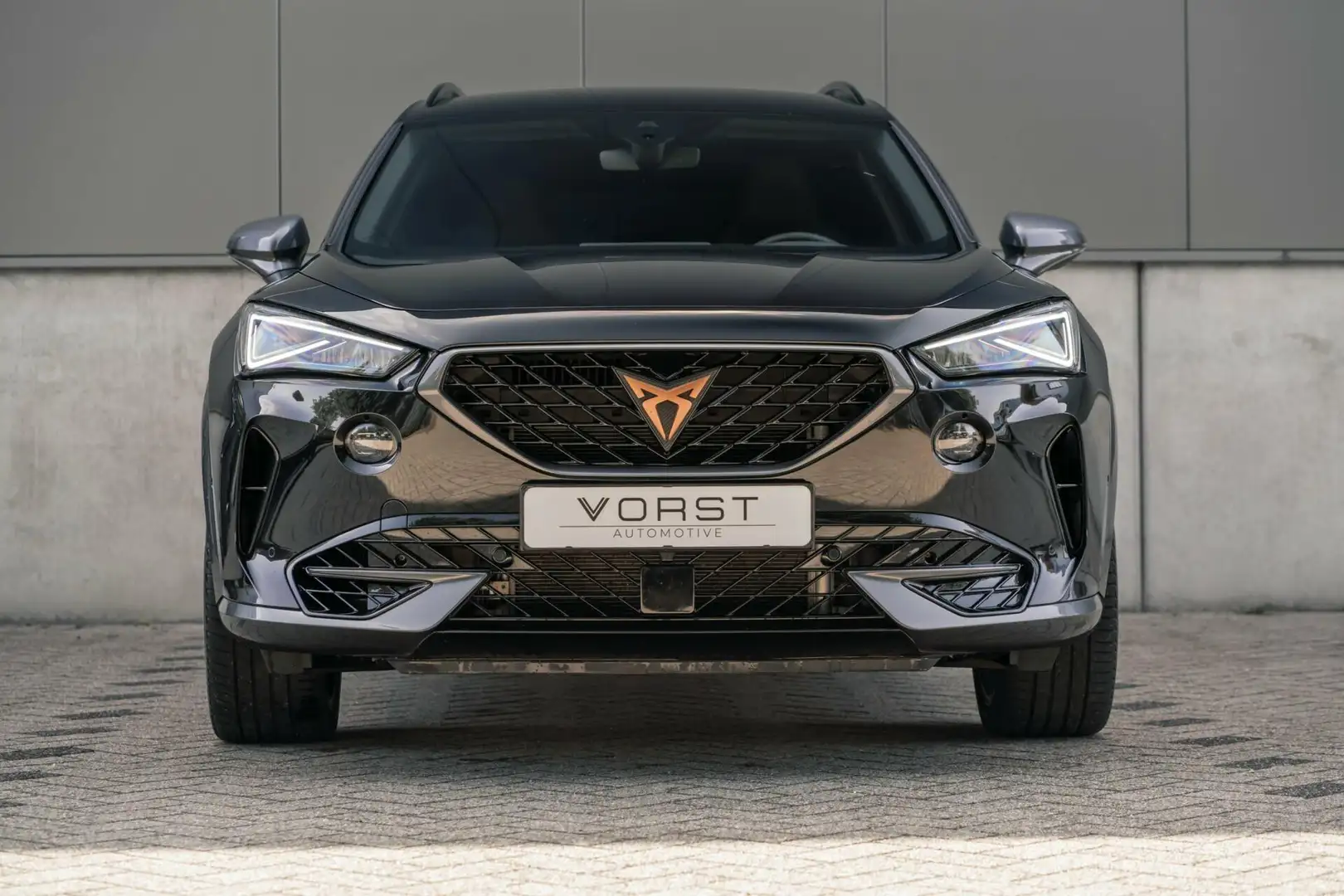CUPRA Formentor 2.0 TSI 4DRIVE Beats Camera Schwarz - 2