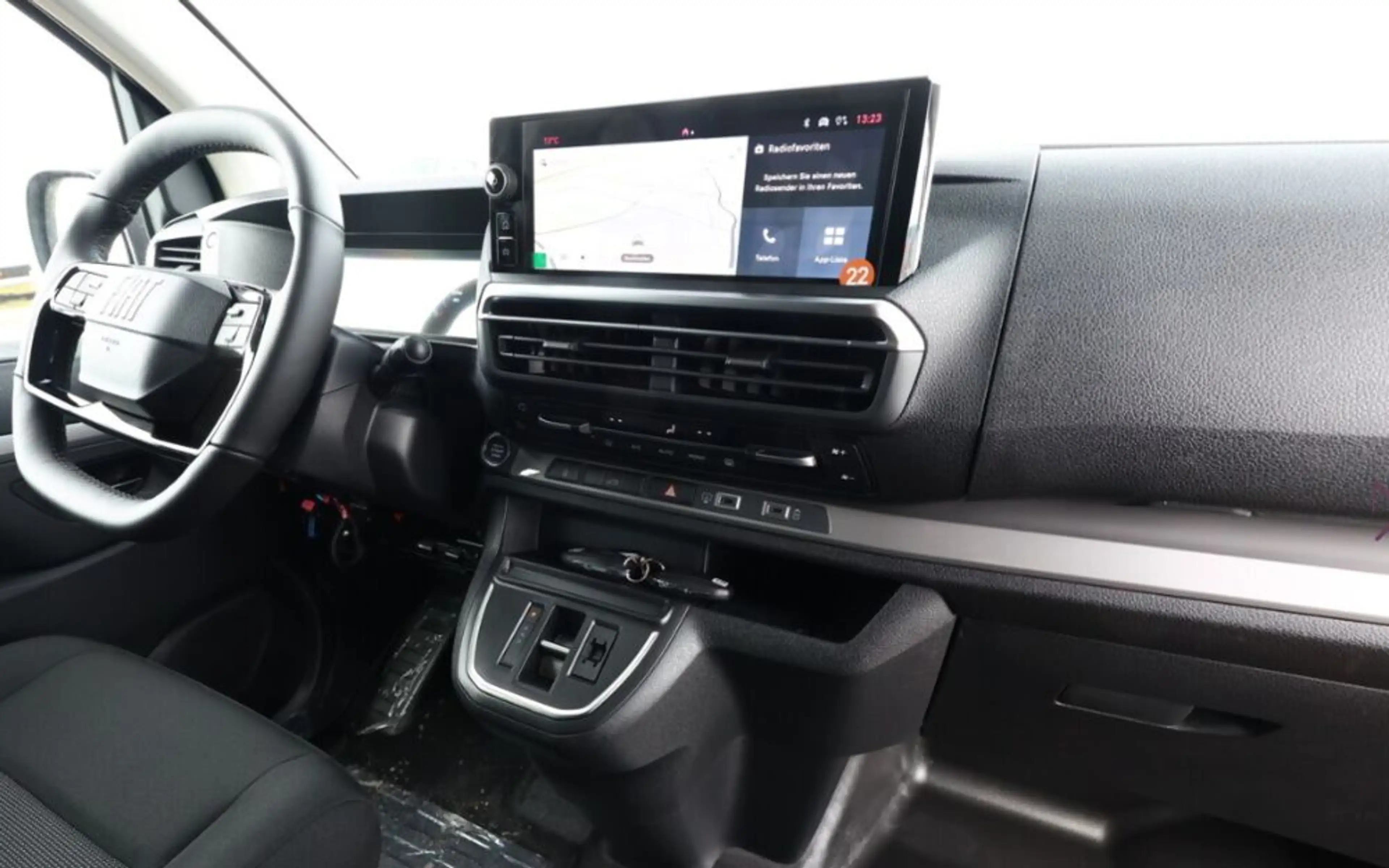Fiat Scudo Fiat AT AHK LED Navi10'' Keyl LM17'' ACC Kam P — photo 3