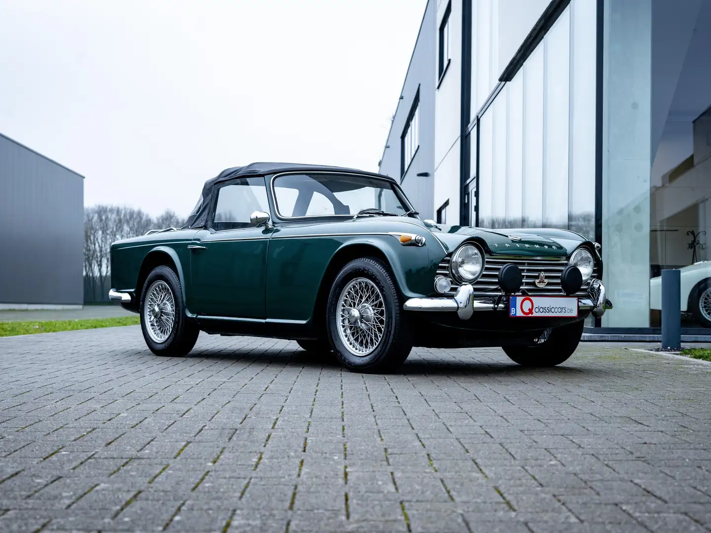 Triumph TR4 IRS Grün - 2