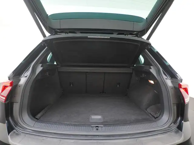 Volkswagen Tiguan view 26