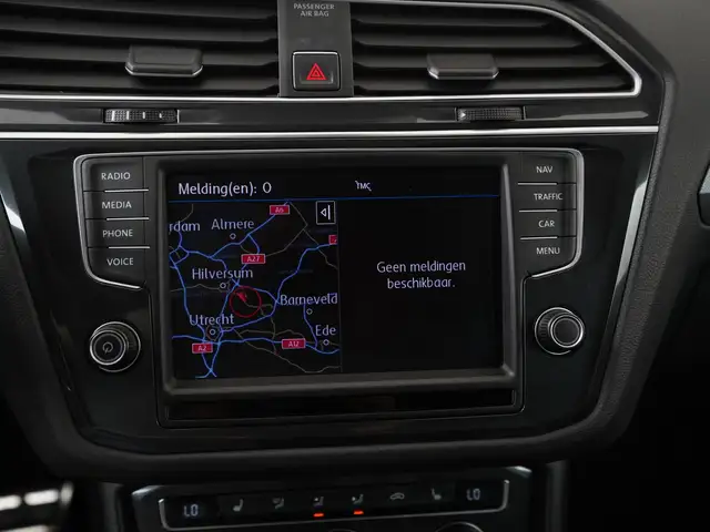 Volkswagen Tiguan view 18