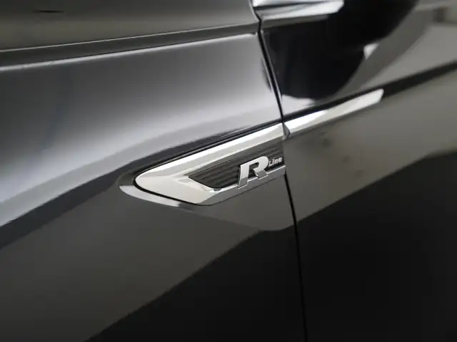 Volkswagen Tiguan view 23