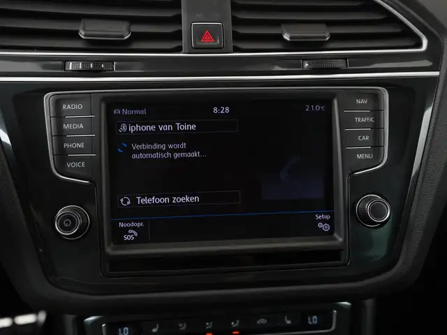 Volkswagen Tiguan view 17