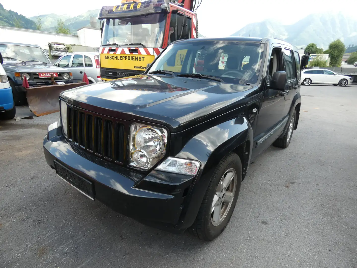 Jeep Cherokee 2,8 Limited CRD Schwarz - 1
