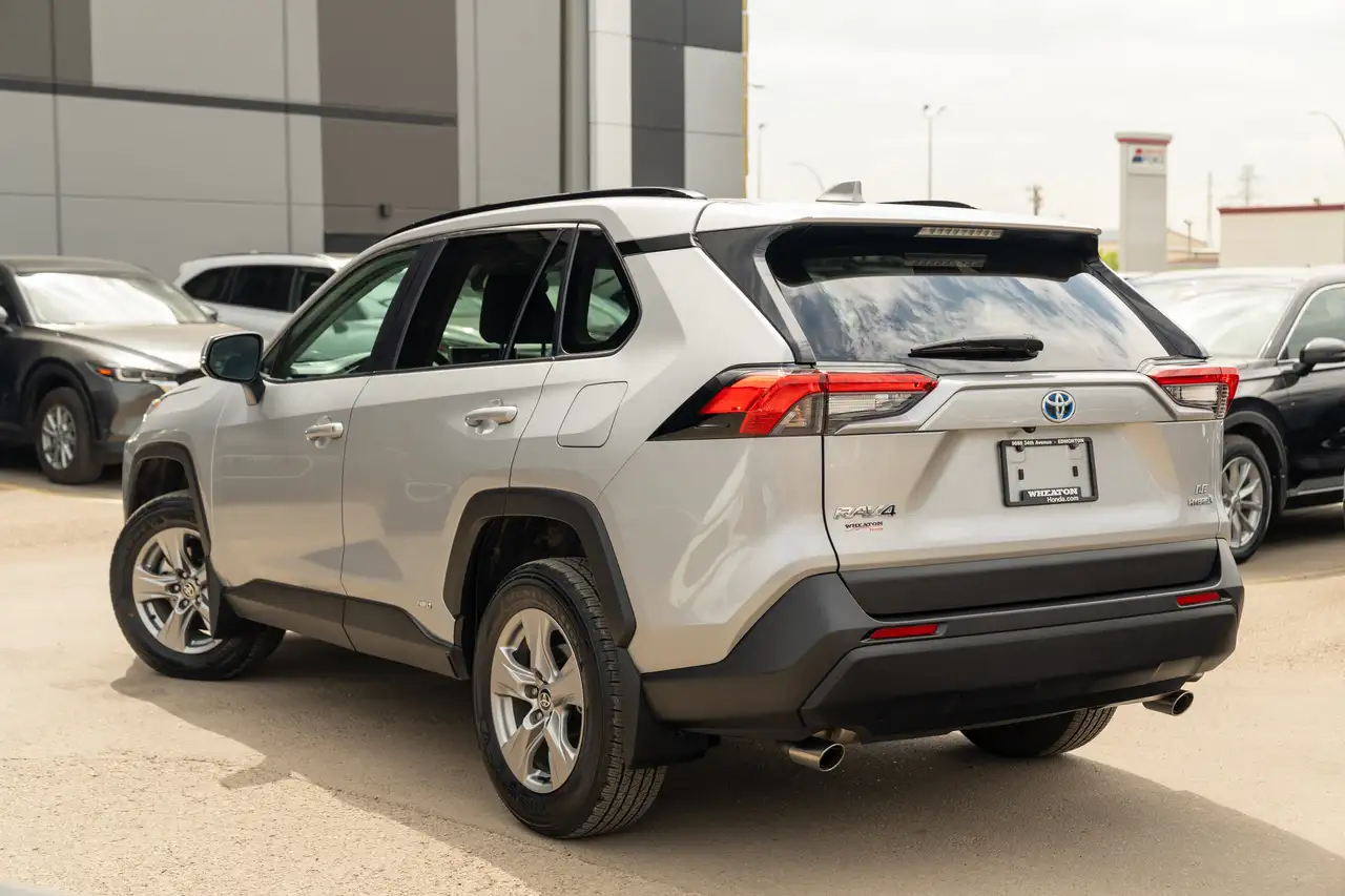 Toyota RAV 4 снимка Toyota RAV 4
