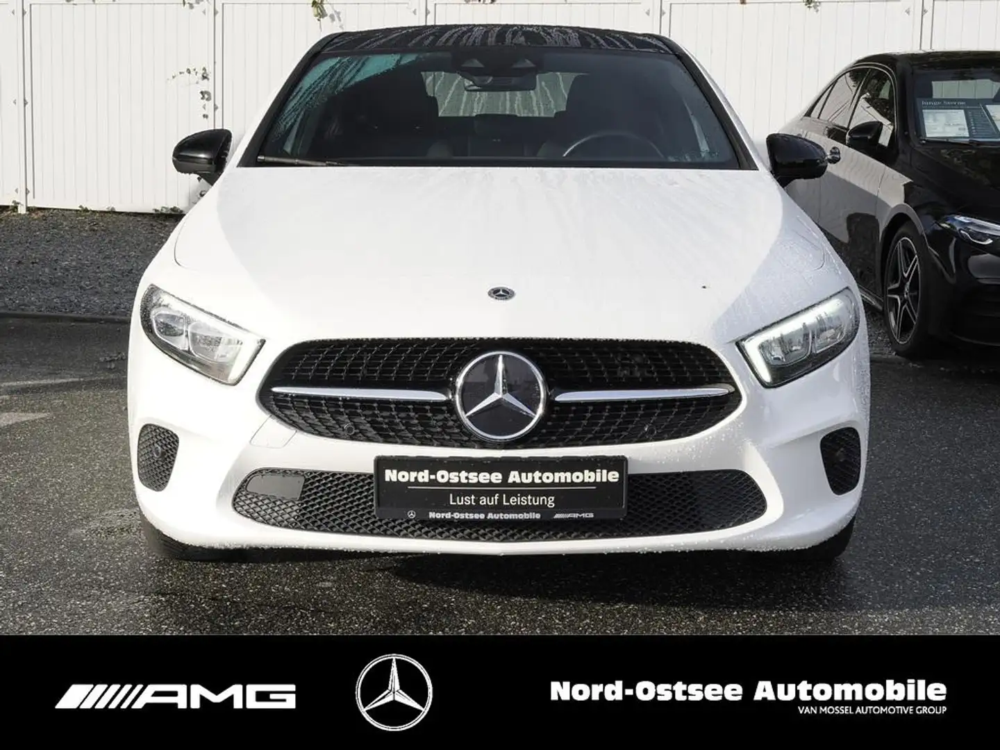 Mercedes-Benz A 250 e LIMO PROGRESSIVE KAMERA PANO BURMESTER Weiß - 2