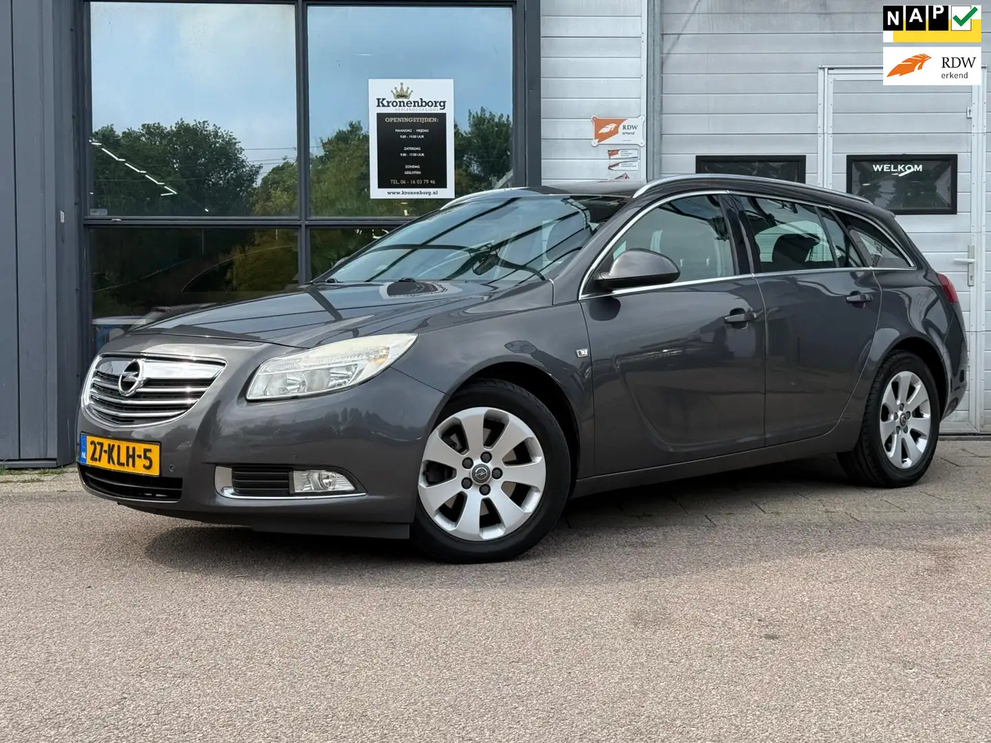 Opel Insignia Sports Tourer 1.6 T Edition, NAP, APK, AIRCO Grijs - 1