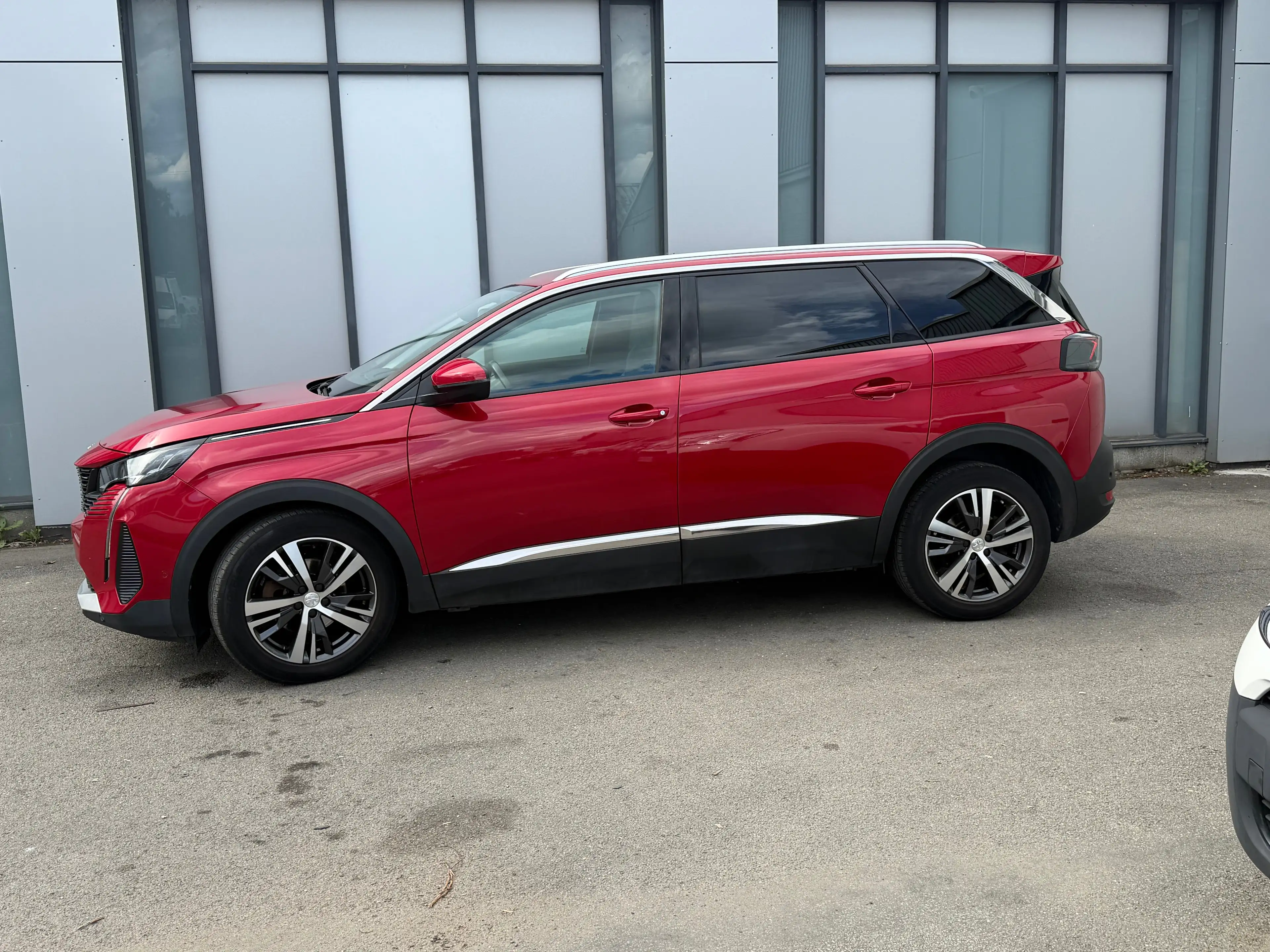 Peugeot 5008 1.5 hdi 130ch Allure — photo 2
