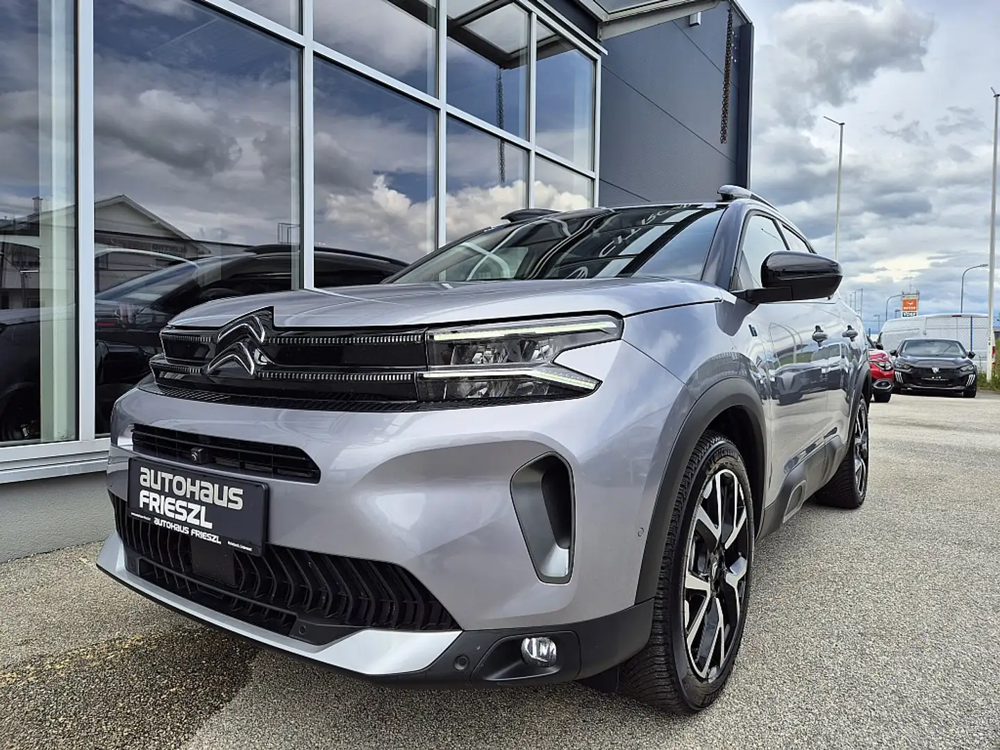Citroen C5 Aircross Shine Pack Hybrid 225 e-EAT8 Silber - 1