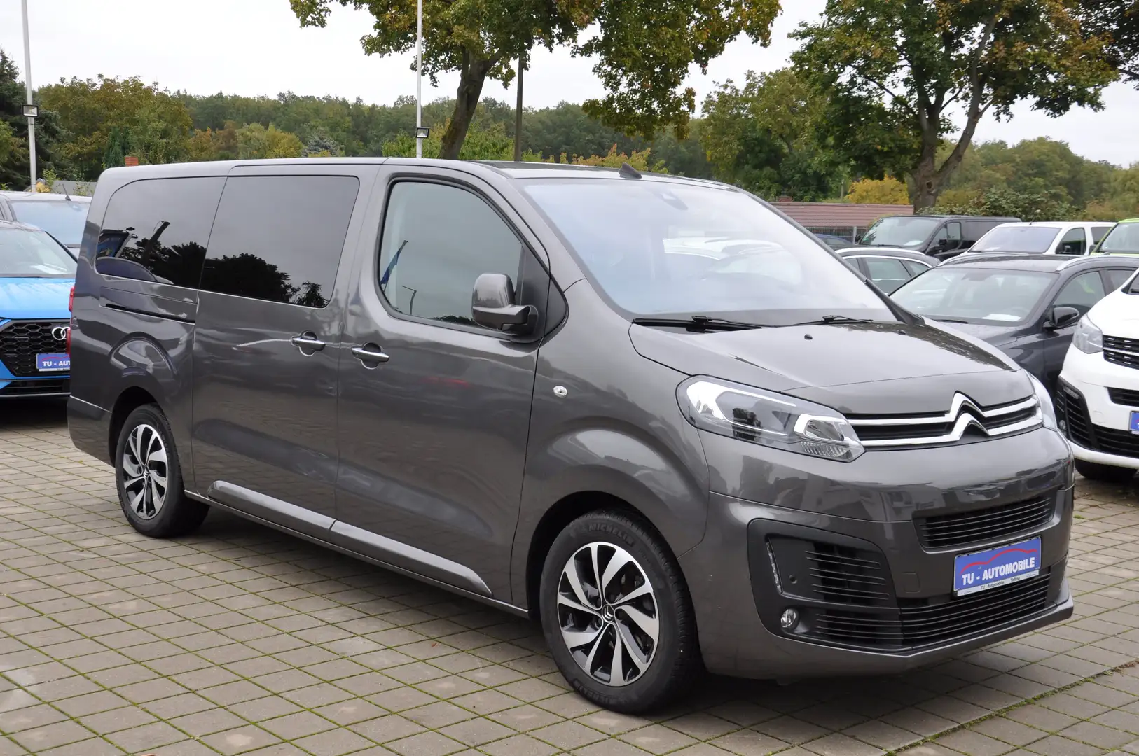 Citroen Spacetourer Business Lounge XL Aut. STANDH-AHK-HUD-XENON-TISCH Gris - 1