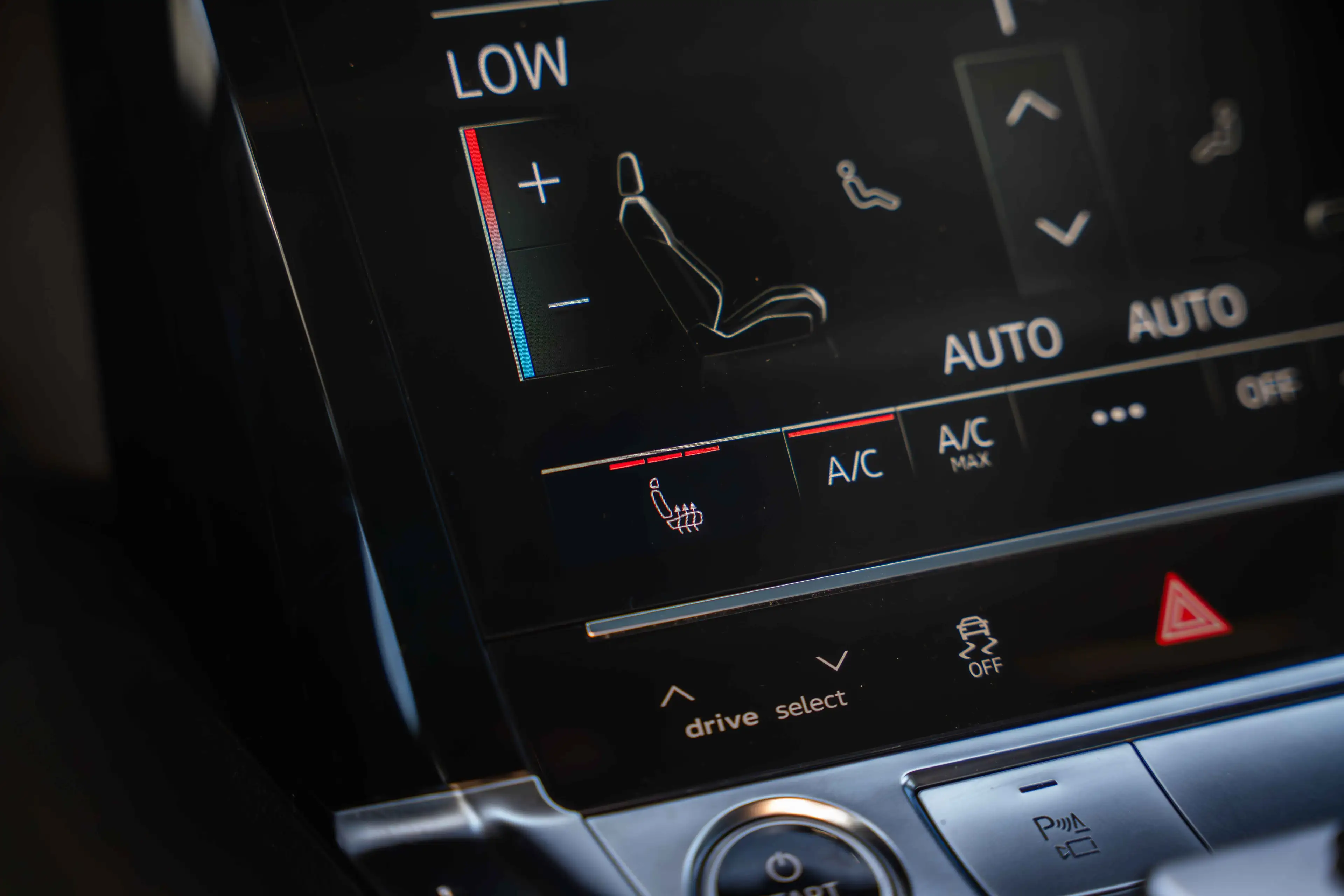 Audi e-tron E-TRON 55 SPORTBACK*QUATTRO*RS SEATS*PANO*LED*CAMERA* — photo 33