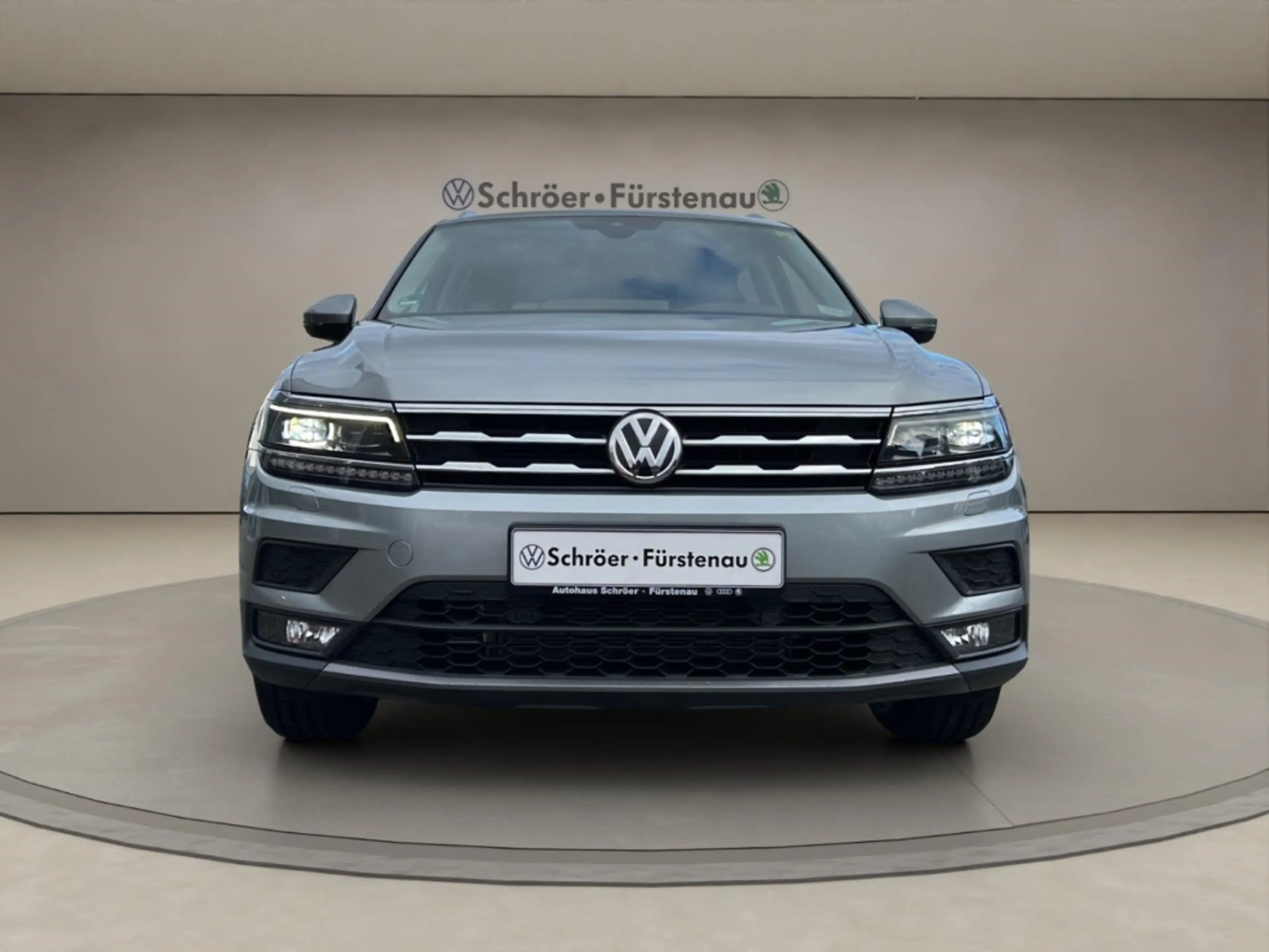 Volkswagen Tiguan Allspace 2.0 TDI DSG (LED/ACC/AHK/Standheizung) — photo 8