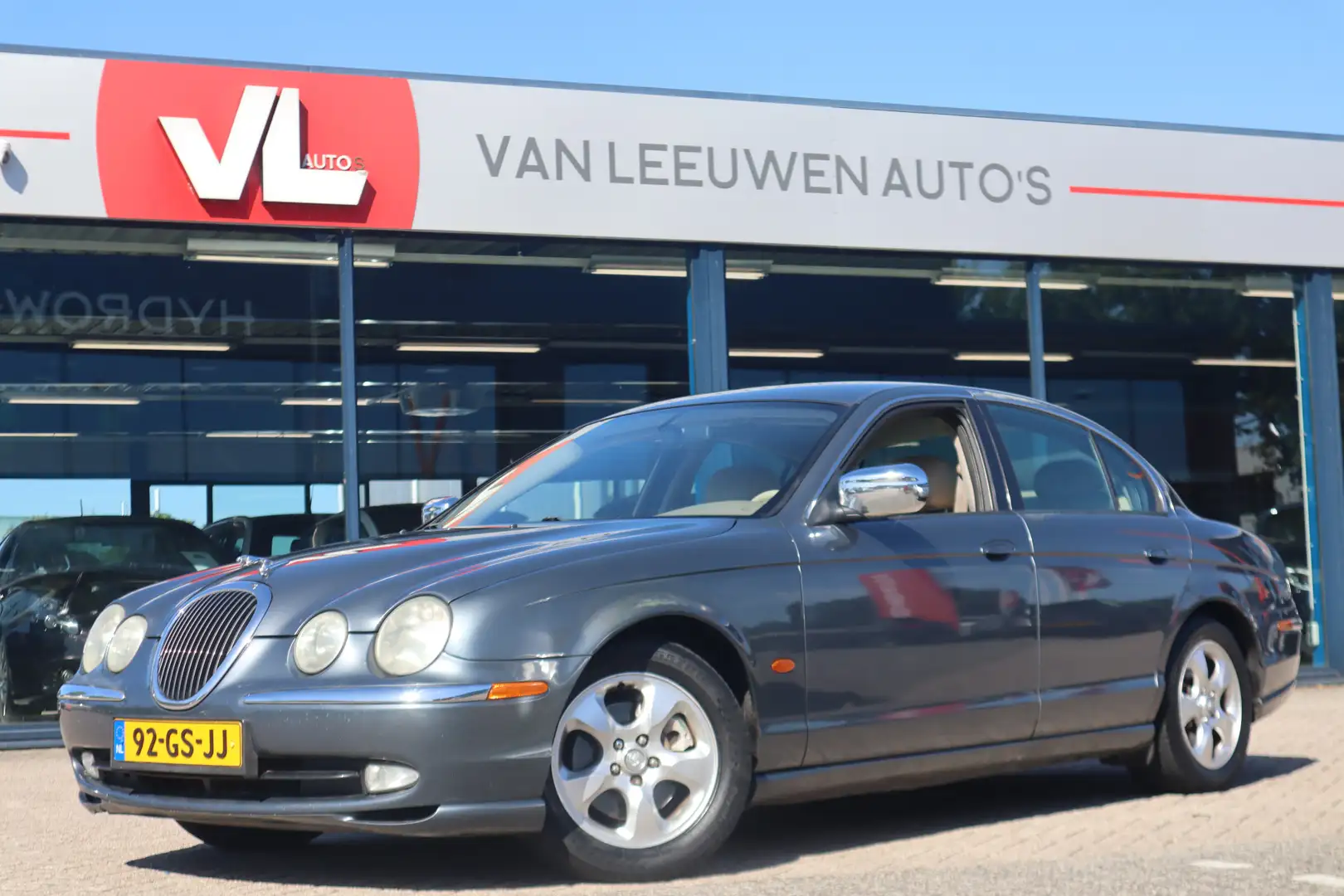 Jaguar S-Type 3.0 V6 | Inruilkoopje | Zo Mee | Automaat Grau - 1