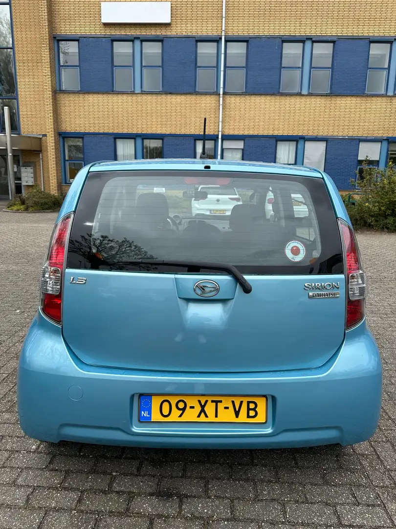 Daihatsu Sirion 1.3-16V Prestige Azul - 2
