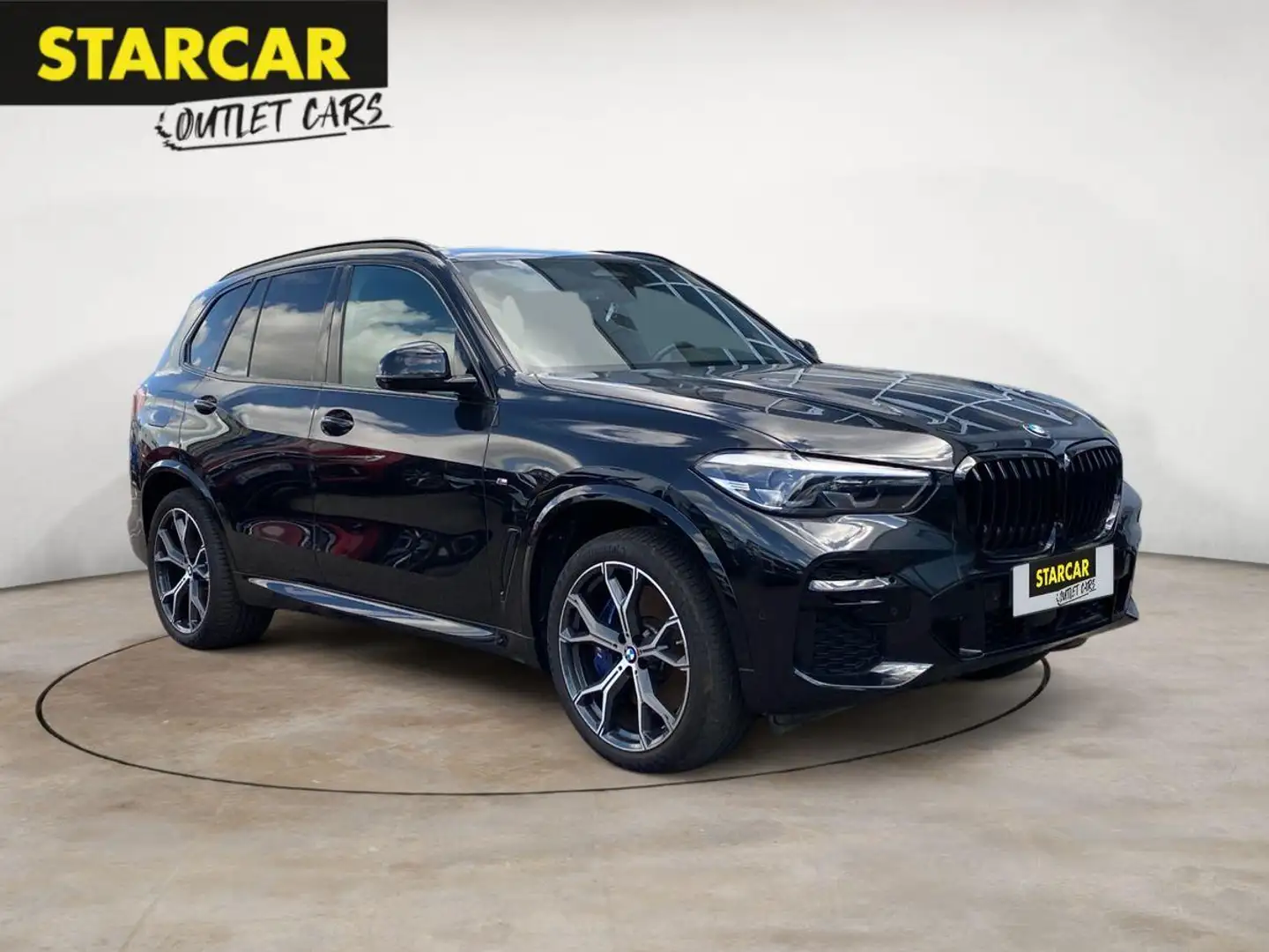 BMW X5 xDRIVE 40d M-SPORTPAKET+PANO+LEDER+STANDLÜFTUNG+AC Black - 1