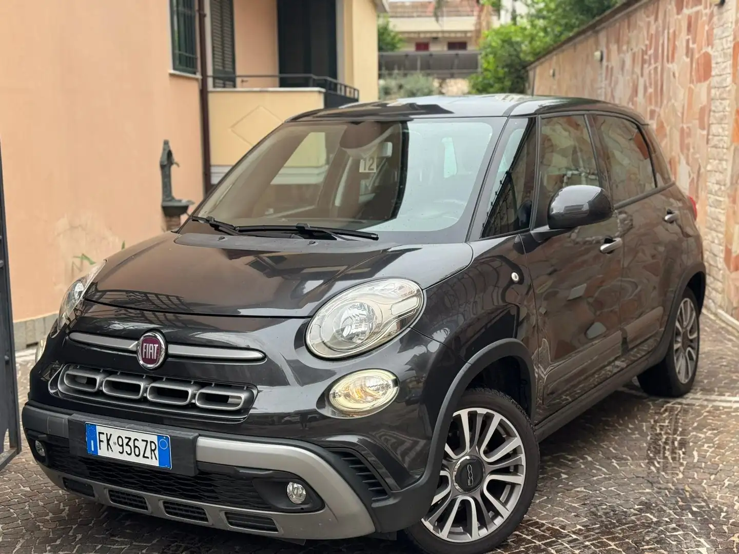 Fiat 500L 1.3 Multijet 95 CV Dualogic Cross Nero - 2