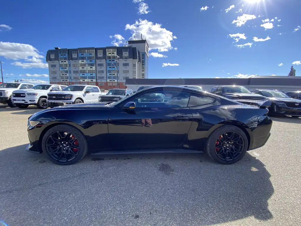 2025 Ford Mustang Fastback GT | Climate Seats | Leather Steering Wheel | SYNC — photo 5